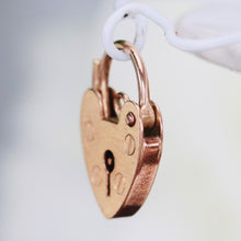 Load image into Gallery viewer, Vintage heart padlock in rose gold
