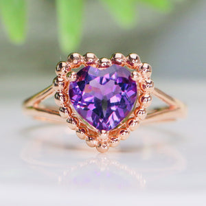 Heart shaped amethyst ring in rose gold