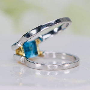SALE!!  Double sided sapphire and blue topaz ring in 18k