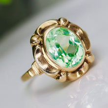 Load image into Gallery viewer, Vintage green synthetic spinel ring in yellow gold