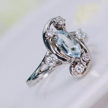 Load image into Gallery viewer, Vintage 14k gold aquamarine and diamond ring