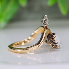 Load image into Gallery viewer, Vintage opal and Diamond ring in 14k yellow gold