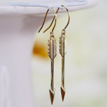 Load image into Gallery viewer, Arrow drop earrings in yellow gold