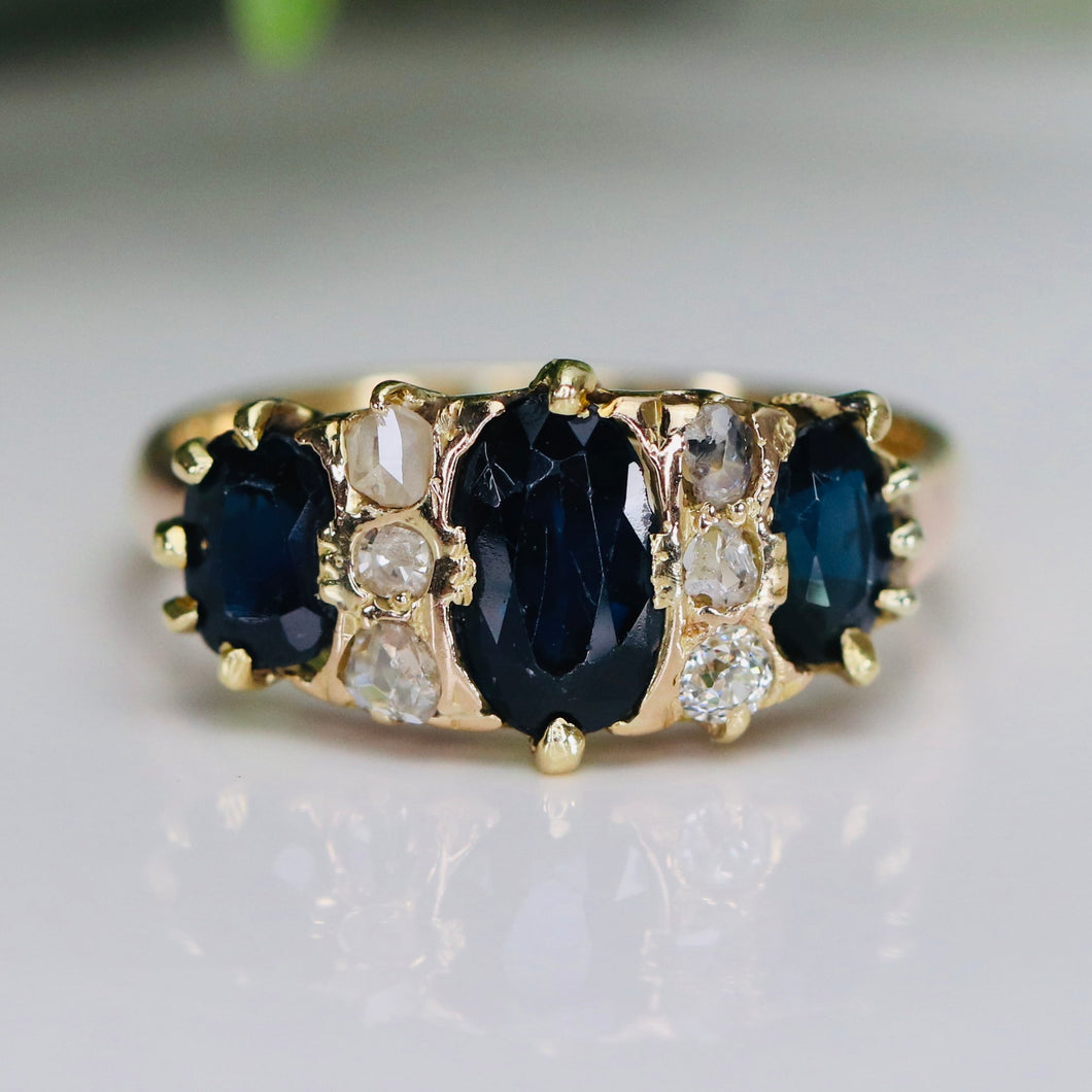 Victorian Sapphire and diamond ring in 18k yellow gold