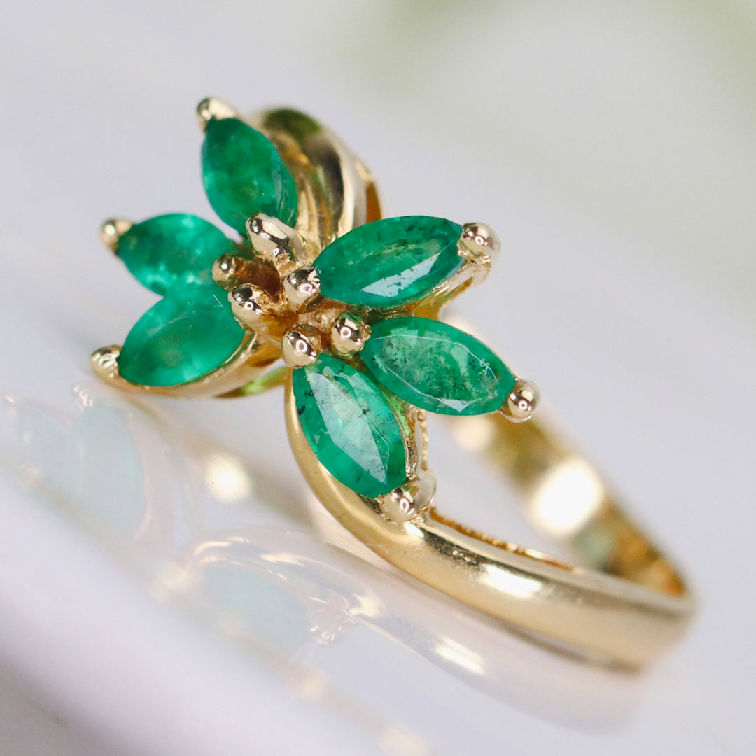 Vintage ring with emeralds in 14k yellow gold from Manor Jewels