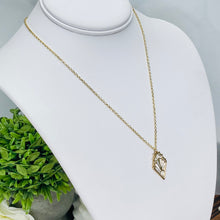 Load image into Gallery viewer, Stunning Art Deco style mother of Pearl necklace in 14k yellow gold