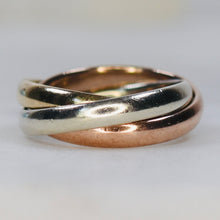 Load image into Gallery viewer, Vintage Rolling tri-tone gold ring