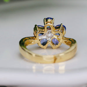 Vintage Tanzanite and diamond ring in 14k yellow gold