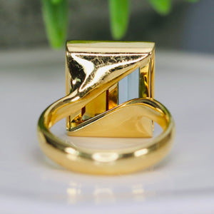 Chocolate Box ring by Andrew Geoghegan in 18k yellow gold
