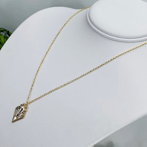 Stunning Art Deco style mother of Pearl necklace in 14k yellow gold