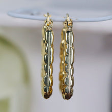 Load image into Gallery viewer, Classy square textured hoops in yellow gold