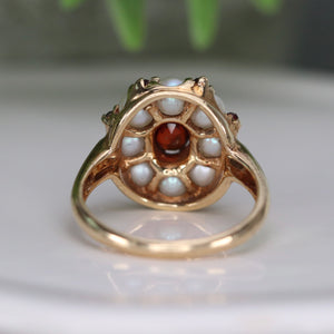Stunning garnet and pearl ring in 14k yellow gold