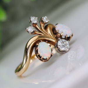Vintage opal and Diamond ring in 14k yellow gold