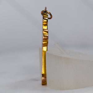 Vintage cross with engraved Ivy leaves in yellow gold