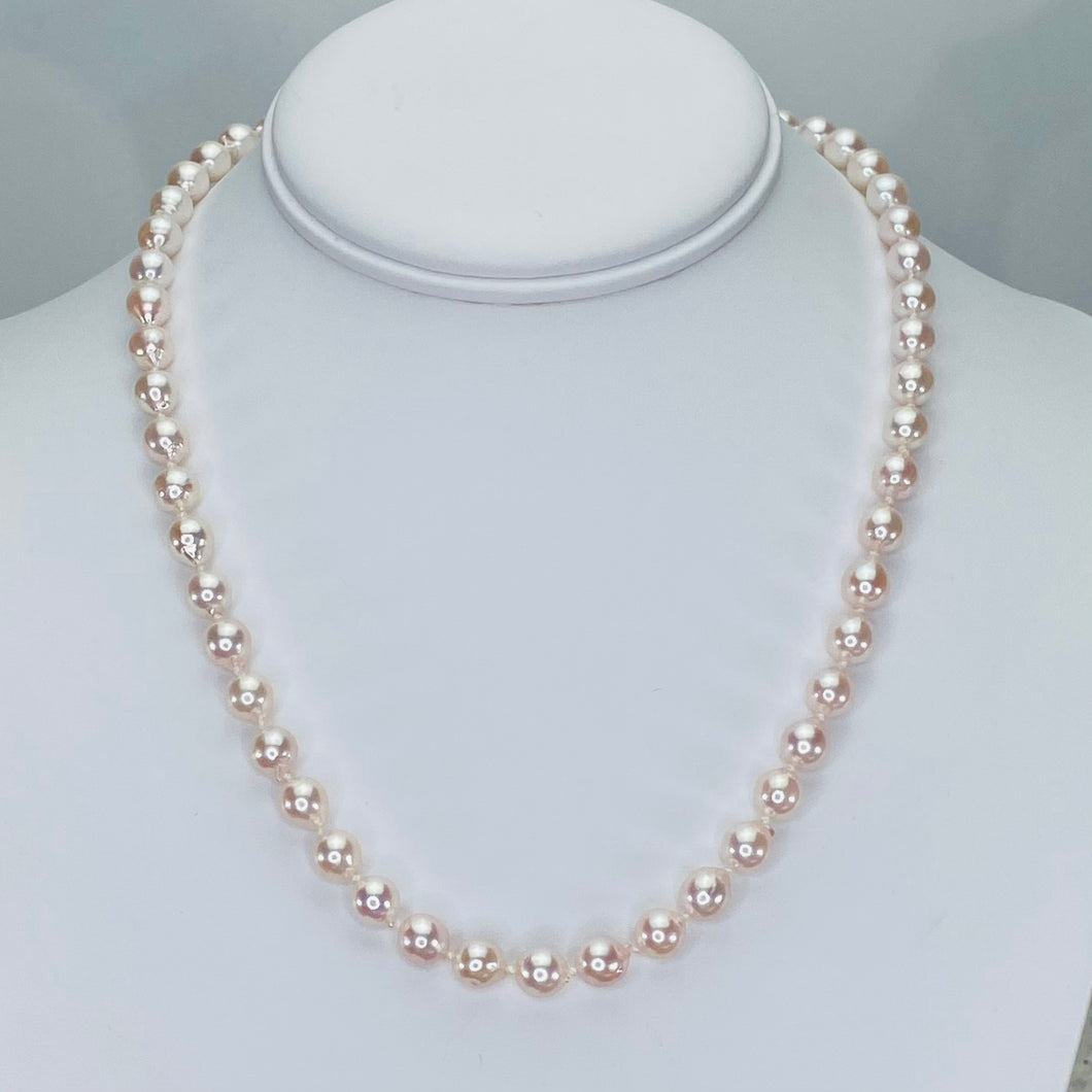 18” strand of Akoya pearls with rose (pink) overtone