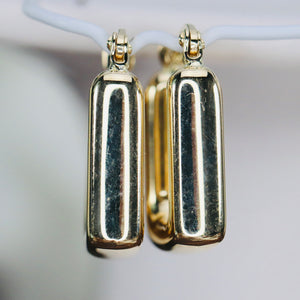 Puffed squared hoops in 14k yellow gold