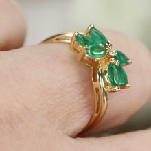 Load image into Gallery viewer, Vintage emerald twisted cluster ring in 14k yellow gold