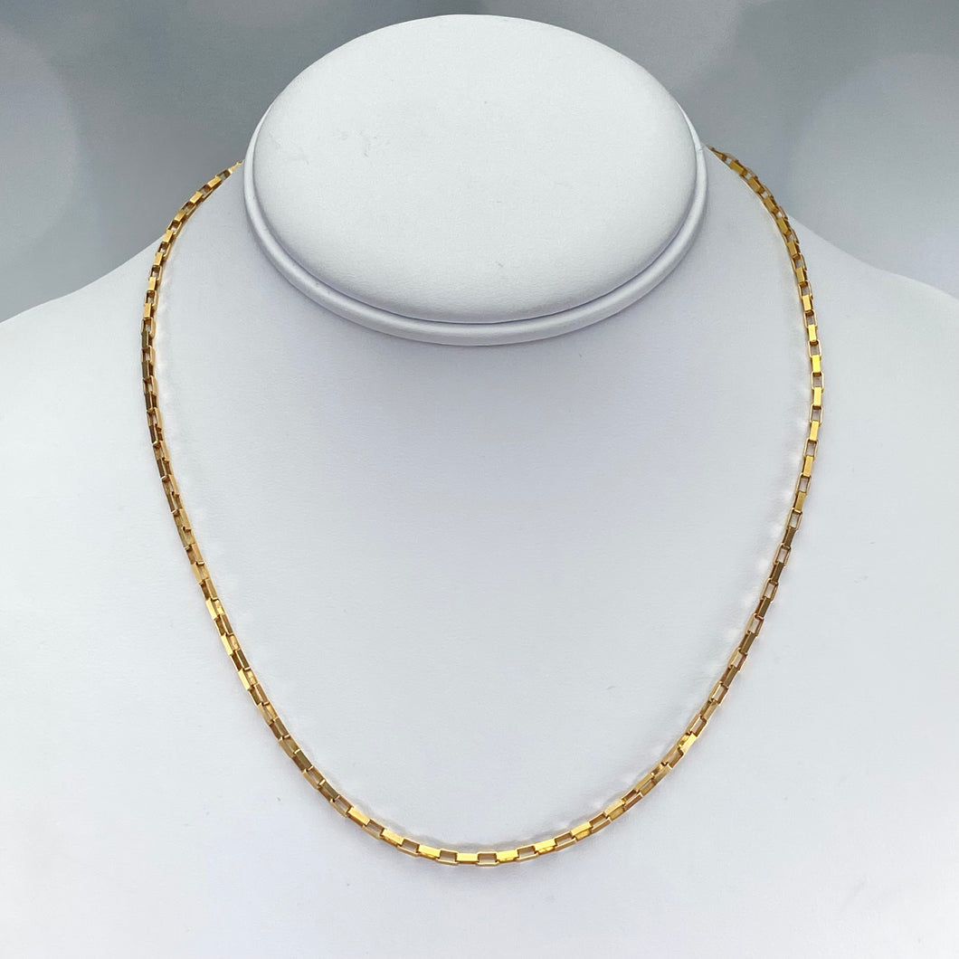 Vintage elongated box link necklace in yellow gold