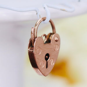Vintage heart padlock in rose gold