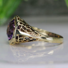 Load image into Gallery viewer, Hexagonal amethyst vintage ring in 14k yellow gold