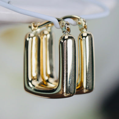 Puffed squared hoops in 14k yellow gold
