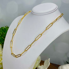 Load image into Gallery viewer, Chunky Paper clip chain in 14k yellow gold