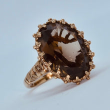 Load image into Gallery viewer, Vintage large Smokey Quartz ring in yellow gold