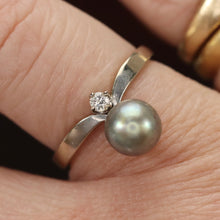 Load image into Gallery viewer, Pearl and diamond chevron ring in 14k white gold
