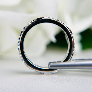 Vintage inspired Auralia sculpted vine patterned band in 14k white gold