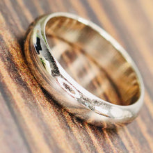 Load image into Gallery viewer, Vintage gold band in 14k white gold