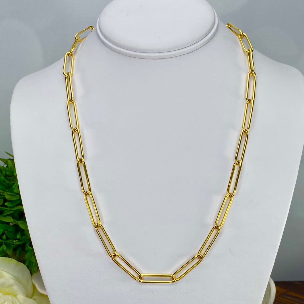 Chunky Paper clip chain in 14k yellow gold