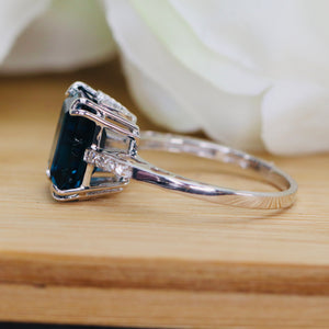 London blue topaz & diamond ring in white gold