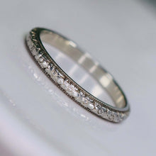 Load image into Gallery viewer, 18k white gold orange blossom patterned band