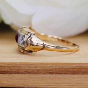 Vintage synthetic Ruby ring in yellow gold