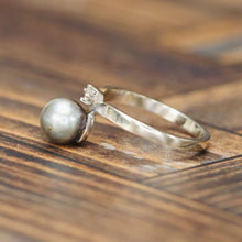 Load image into Gallery viewer, Pearl and diamond chevron ring in 14k white gold