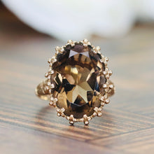 Load image into Gallery viewer, Vintage large Smokey Quartz ring in yellow gold