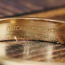 Load image into Gallery viewer, Vintage Art carved band in 14k yellow gold