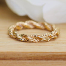 Load image into Gallery viewer, Vintage chunky rope band in 14k yellow gold