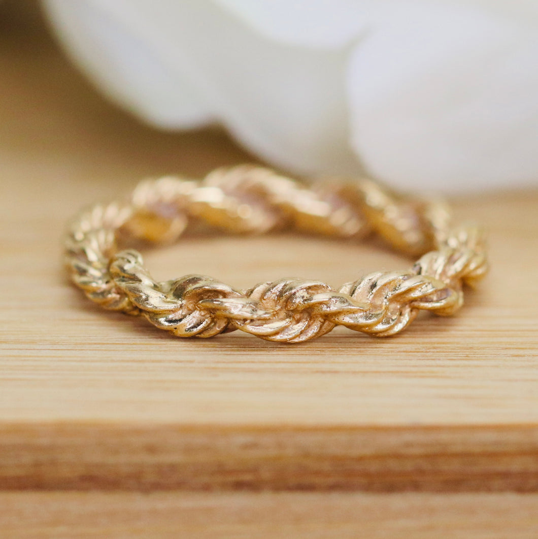 Vintage chunky rope band in 14k yellow gold