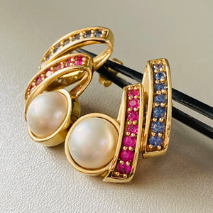 Pink and blue sapphires earrings with mabé pearls in 14k yellow gold