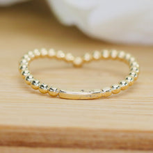 Load image into Gallery viewer, Beaded chevron ring in yellow gold