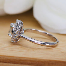 Load image into Gallery viewer, Vintage Emerald cut diamond cluster ring in platinum