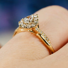Load image into Gallery viewer, Pear shape diamond cluster ring in 14k yellow gold