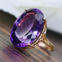 Load image into Gallery viewer, Estate large oval Amethyst ring in 14k yellow gold