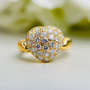 Heart shaped diamond cluster ring in 18k yellow gold
