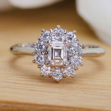 Load image into Gallery viewer, Vintage Emerald cut diamond cluster ring in platinum