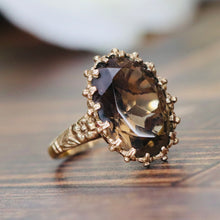 Load image into Gallery viewer, Vintage large Smokey Quartz ring in yellow gold