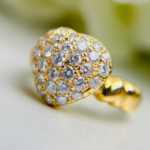 Heart shaped diamond cluster ring in 18k yellow gold