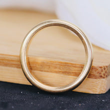 Load image into Gallery viewer, 1907 Vintage gold band in 14k yellow gold
