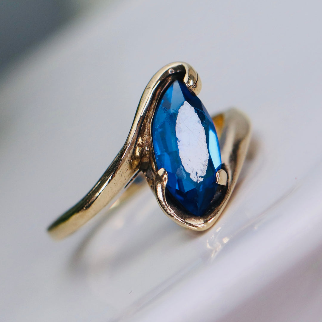 Vintage synthetic blue spinel ring in yellow gold from Manor Jewels